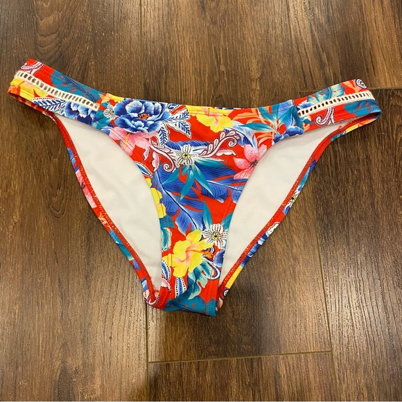 Quint Soul multicoloured bikini size medium cheeky swimwear crochet two piece - Picture 8 of 14